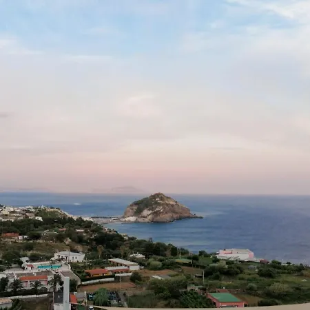Πανσιόν Eleonora, Un Angolo Di Paradiso Ad Ischia Sant'Angelo (Isola d'Ischia)